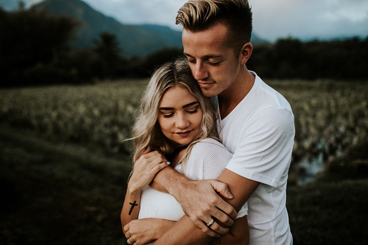 Engagement session Kauai Hawaii