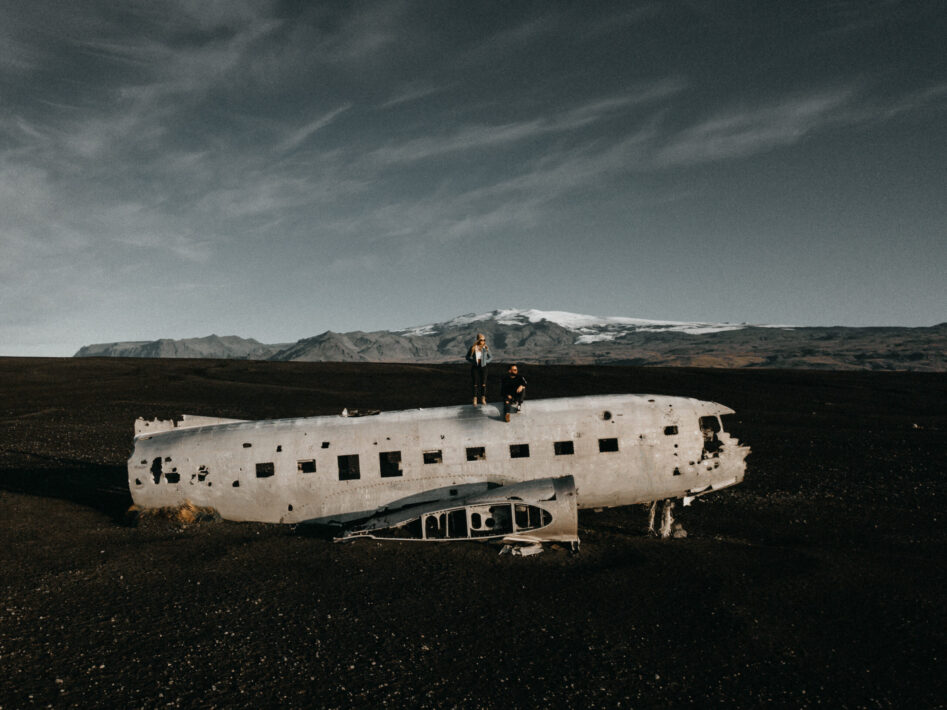 Iceland elopement photographers
